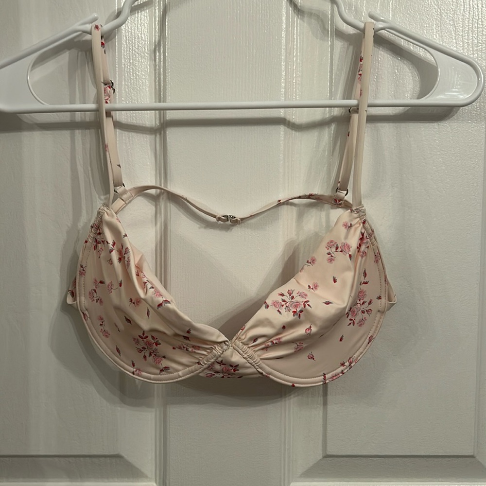 Frankie’s bikinis brand new top